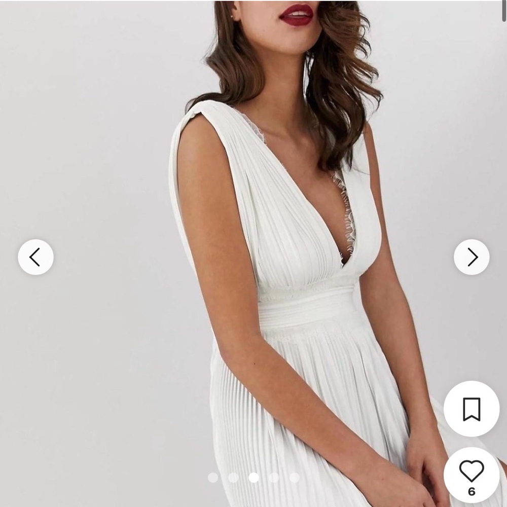 ASOS Elegant Cream Pleated Dress - Picture 4 of 9